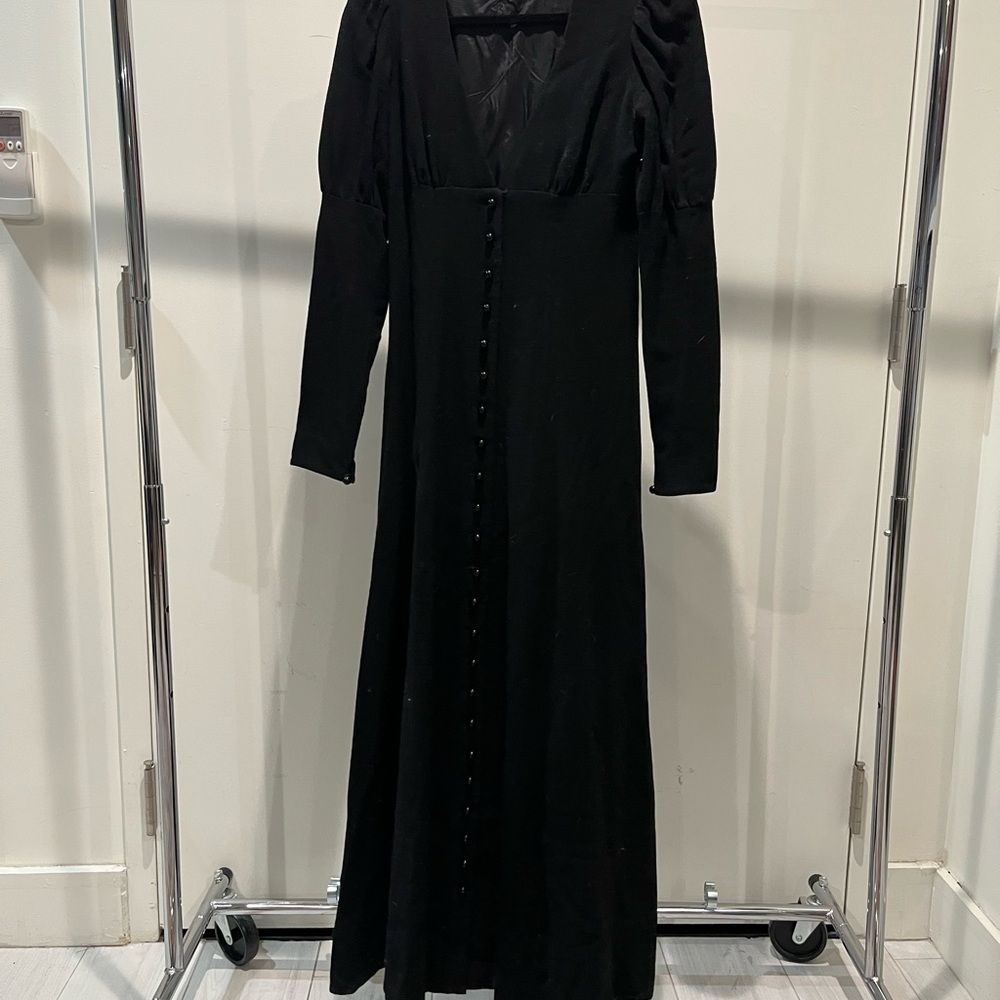 Elegant Black Maxi Dress